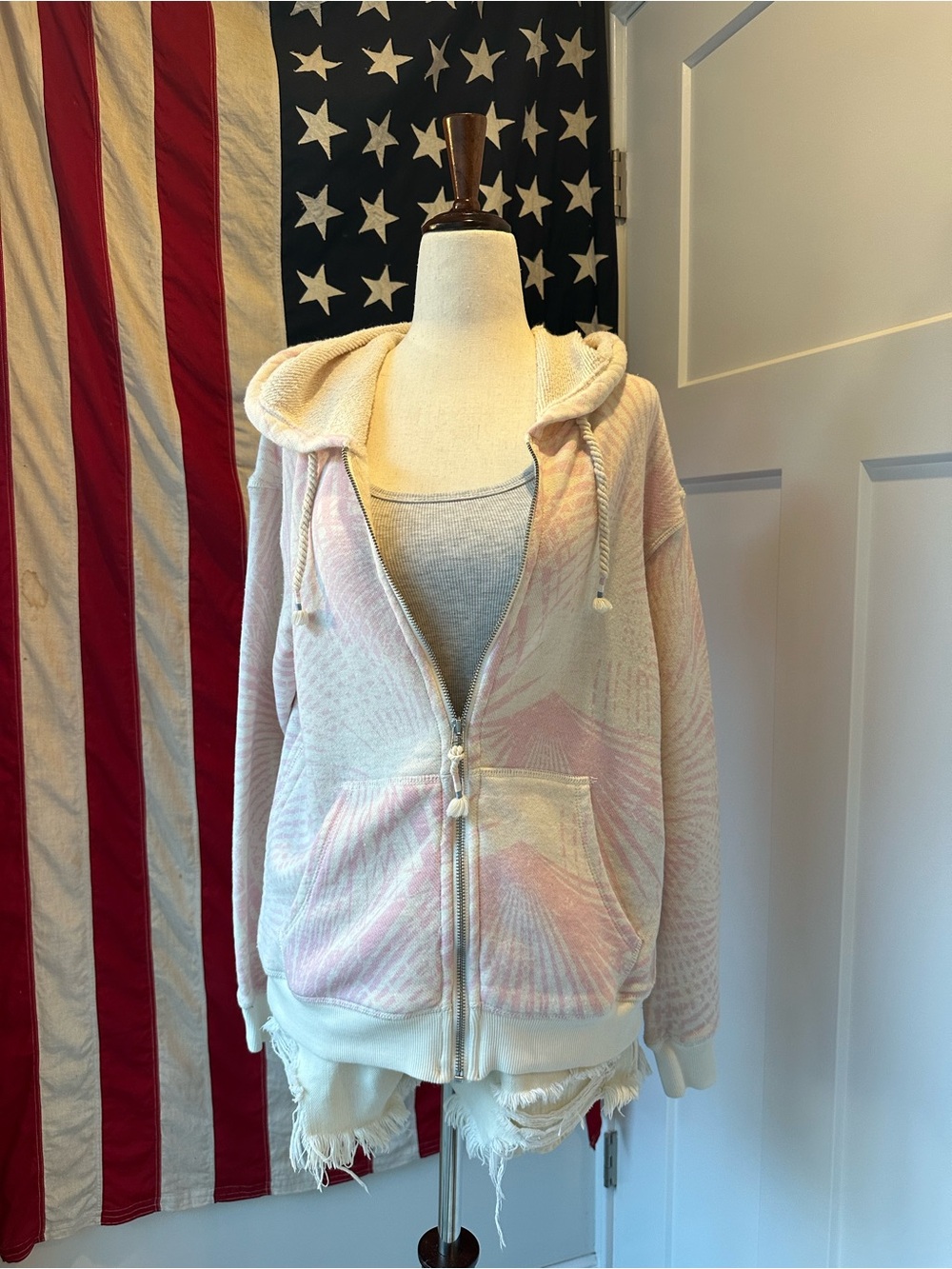 Surfside Supply Pink Coastal Graphic Zip Up Hoodie Size M